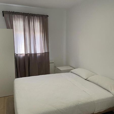 U5 A Estrenar Bien Situado Cerca De Metro Apartment Madrid Bagian luar foto