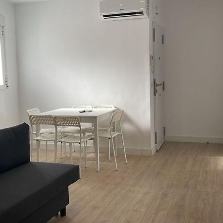 U5 A Estrenar Bien Situado Cerca De Metro Apartment Madrid Bagian luar foto